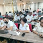 Kasubag Program dan operator OPD di lingkup Pemkab Mimika saat melakukan penginputan RUP tahun anggaran 2025